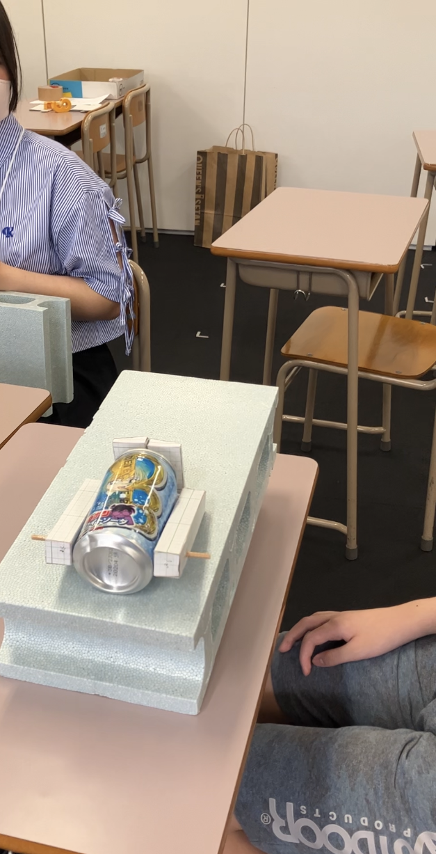 トコトコ歩く缶ロボットを作ってみました