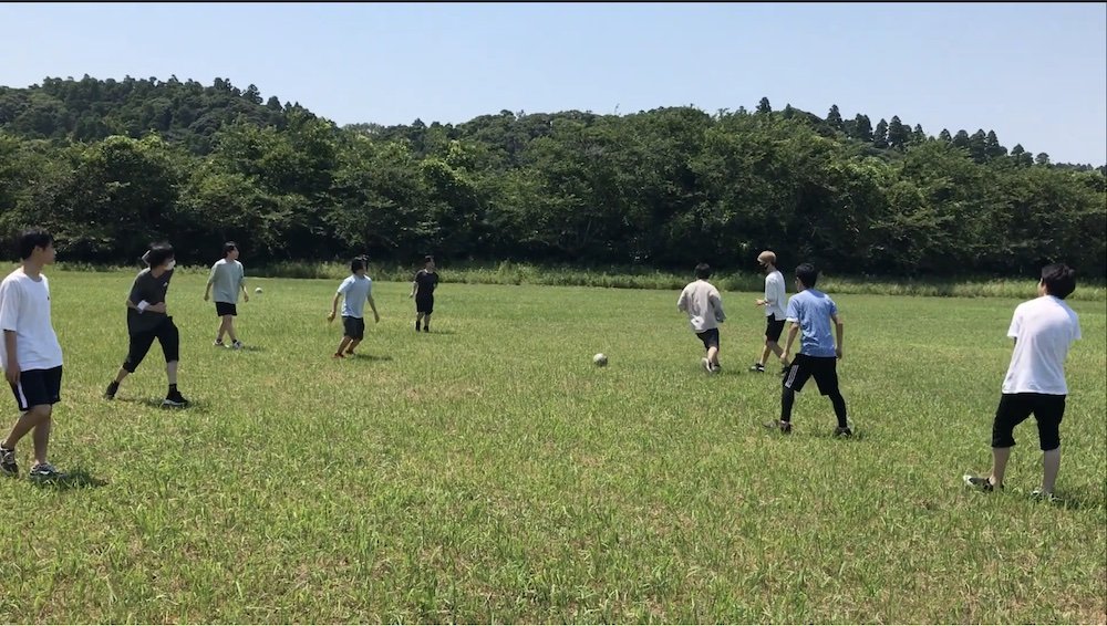 暑い‼　でも生徒たちは元気です。