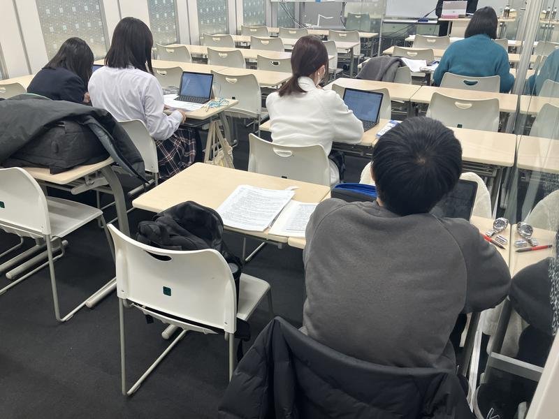 大学へ向けたパソコンの授業！